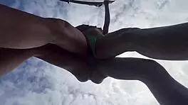 o vídeo perdido de vários jovens fazendo orgia no meio do mato