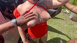 o vídeo perdido de vários jovens fazendo orgia no meio do mato