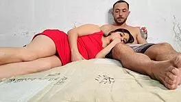 Meia-Irmã Me Fez Ter Ereção Assistindo Filme