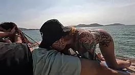 Orgia Gostosa Na Praia Deserta Com Meninas Safadas!