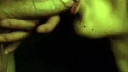 closeup mamada a una vergota hasta sacarle la leche con mi lengua