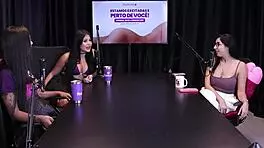 Fica No Controle Quando Não Grava Com Atores Todo Mês Tinha Uma Safadeza Com O Gringo E Ia Sozinha Na Casa De Swing - Renatinha Melo Watch On Sheer Red