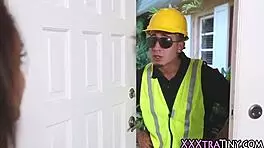 i see this petite teen get a facial outdoors