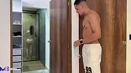 Dude, spied on my big ass stepsis Khloe in shower, then banged hard!