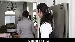 big ass teen stepdaughter freeused in front of dad