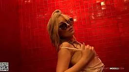 Young Blond Girl Masturbating In Shower!