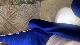 i'm recording the schoolgirl in a quick bathroom encounter at school