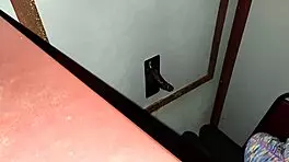 第一次在偷窥孔口交