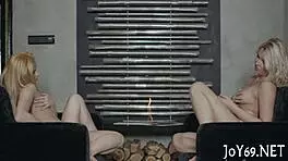 Teen Uses Toys on Bawdy Cleft to Get Big O