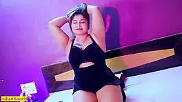 Indian Hot Girl's Passionate Encounter With Shemale Lover