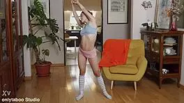 Flexi teen Nicole Murkovski, wanna see my pink pussy?