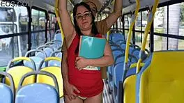 yo, this estudante got groped and screwed inside a public bus