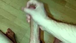 This homemade solo session ends with a huge cumshot.