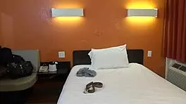 Scarlett Johnson Shines in Blonde Teen 18+ Casting