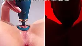 This Honeyplaybox clit licker mimics a real tongue on me