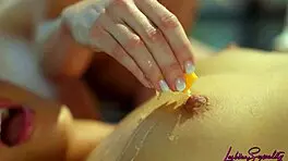 Girls kissing naked with wet pussy