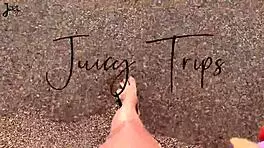 i'm horny babe double squirting while joggers run by on the beach