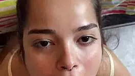 Novinha Debora Prado Caindo De Boca Em Pau Veiudo Para Fazer Um Boquete Profundo E Desleixado