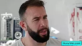 Blondie masseuse prepares client for intimate, wet session