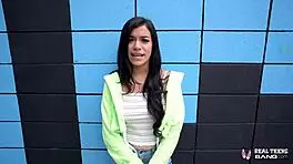 oh wow, savannah sixx getting fucked in porn casting!