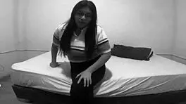 oh dios esta jovencita es hermosa y viene a follar conmigo 😍