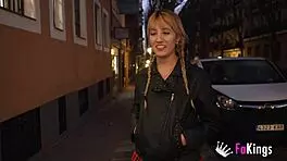 年轻18+ Lizzie Falconnat 甩掉糖爹找大鸡巴男户外快速啪啪