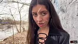 Cum Covers Girl’s Face for a Bold Park Walk to Shock Everyone
