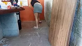 Wife left, short maid grabbed my dick and inserted it inside her at home.