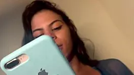 Estocando as bolas na gostosa sem camisinha, teen latina blowjob doggystyle