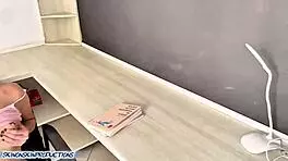 Aluna libera buceta para professor de matematica completo no sheer e red!