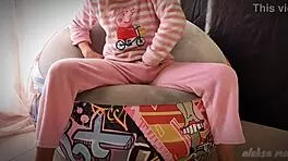 skinny teen masturbates pussy and squirts in homemade asian orgasm 😏.