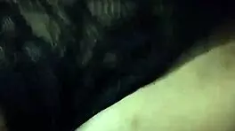 18岁小可爱用力磨粗大肉棒