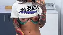 Big Titty Latina's Wild Orgasm Quickie!