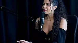 tem certas coisas nela que s�o pequenininhas era modelo deu dicas para mulheres e conversou com a m�e sobre vender conte�dos - sweet karolzinha watch on sheer red