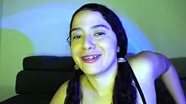 Hey, I’m Elena, alone and ready to show my thick pussy while talking dirty.