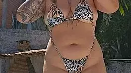 wife flashes big ass in tight body at pool