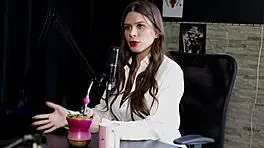 18+顺从少女户外BDSM fetish调教采访