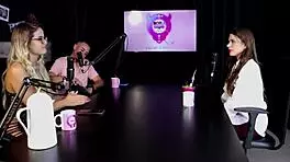 18+顺从少女户外BDSM fetish调教采访