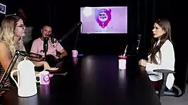 18+顺从少女户外BDSM fetish调教采访