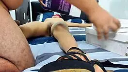 我丈夫绑住我18岁继妹，进行粗暴射精肛交