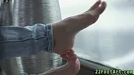 hey, petite babe gives erotic footjob leading to cumshot 😍