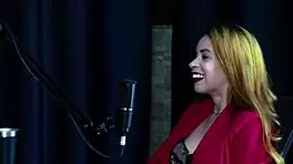 hoje prefere um relacionamento aberto e com homens nunca deu o cu por perder o tes�o e o fetiche - jhocy sheer red