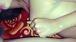 desi hot asian mature woman gets blowjob at home 😏