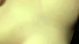 thick girl touches herself for step-daddy 😏