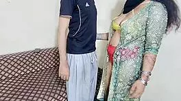 Punjabi sardarni takes anal in doggystyle while talking dirty 😈