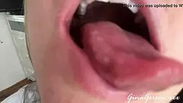 Tongue saliva throat fetish, wanna see this skinny blonde get wild? 😏