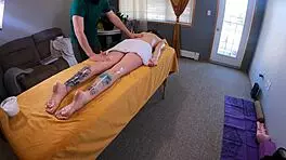 During the massage session, things heated up quickly. I ended up getting fucked hard with deep thrusts.