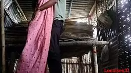 Bhabhi Gets Assfucked Outdoors On Webcam