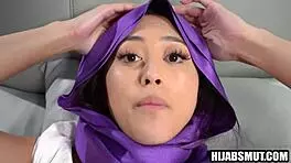 Young Muslim Girl Enjoys Time With American Boyfriend