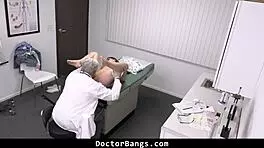 Violeta Grey and Lexi Dona Enjoy Romantic Lesbian Cunilingus and Tribbing